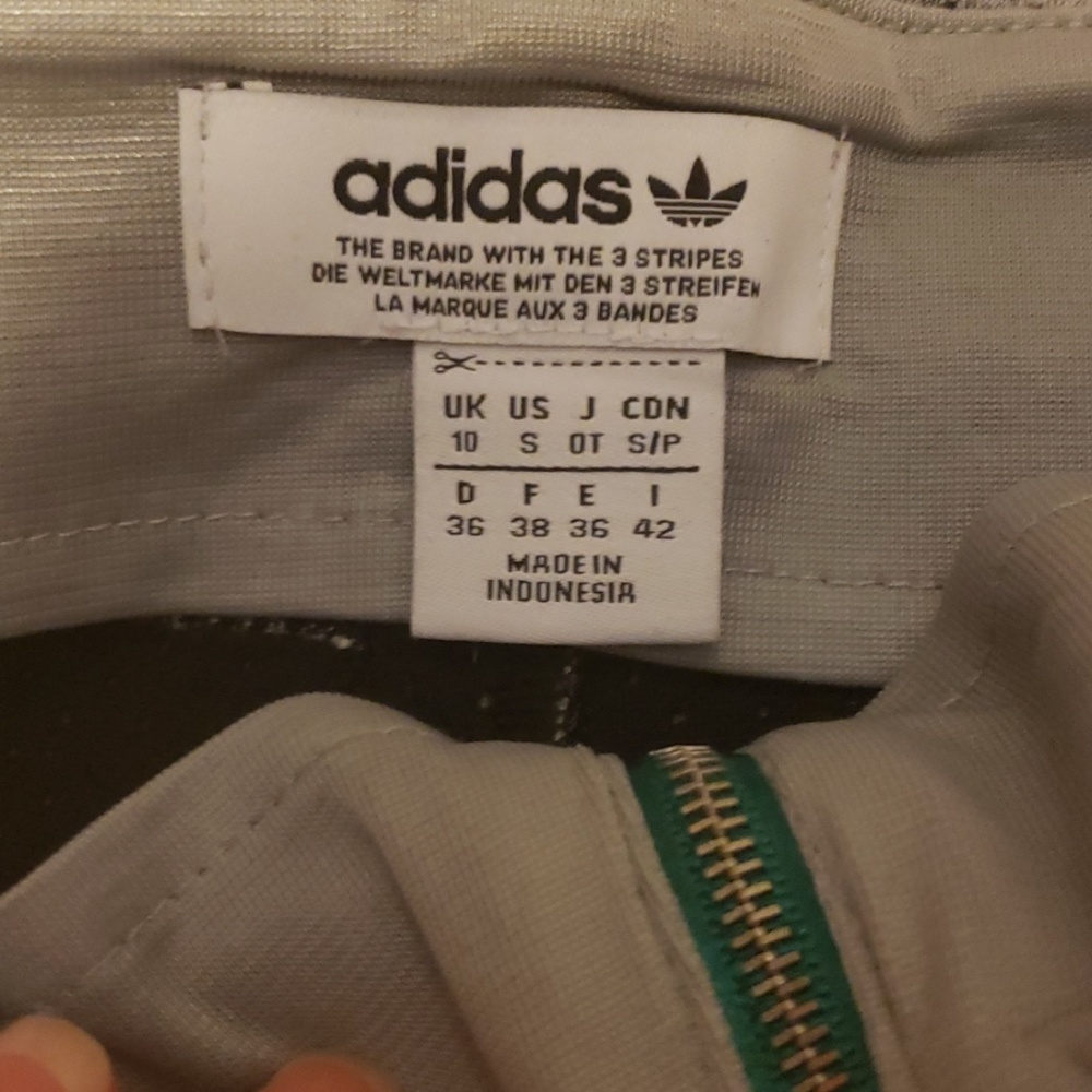Adidas shorts - Picture 7 of 7